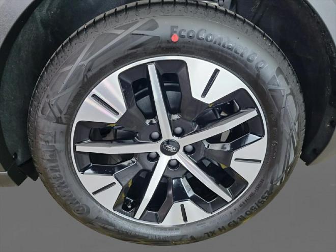 Car gallery image