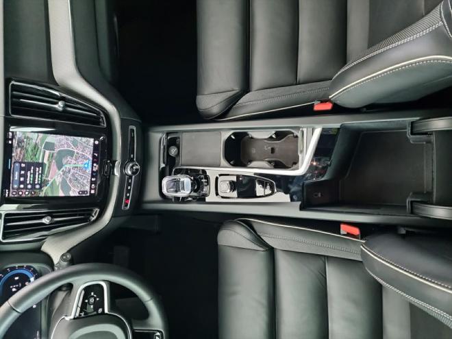 Car gallery image