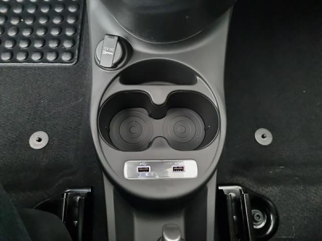 Car gallery image