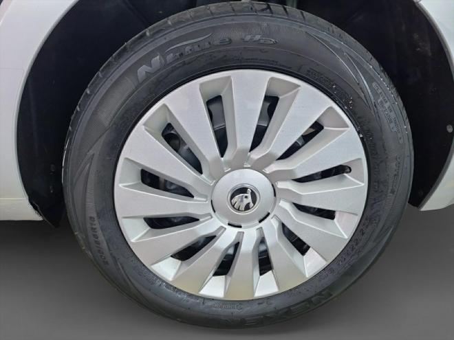 Car gallery image