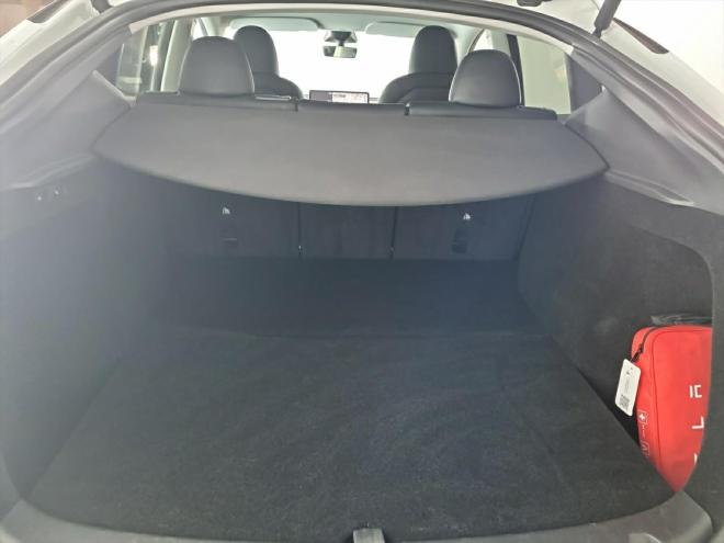 Car gallery image