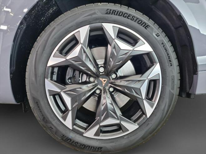 Car gallery image