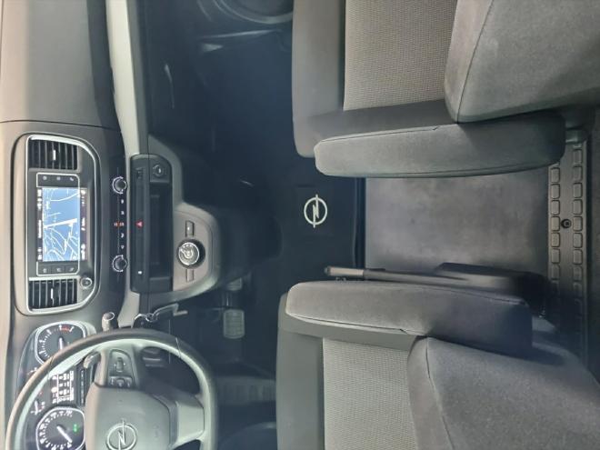 Car gallery image