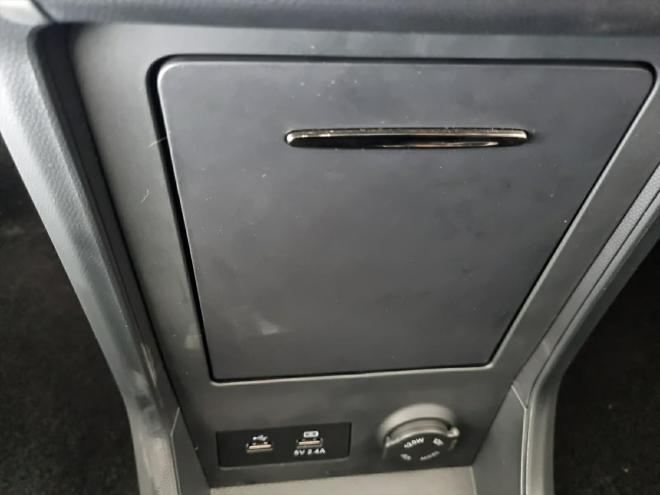 Car gallery image