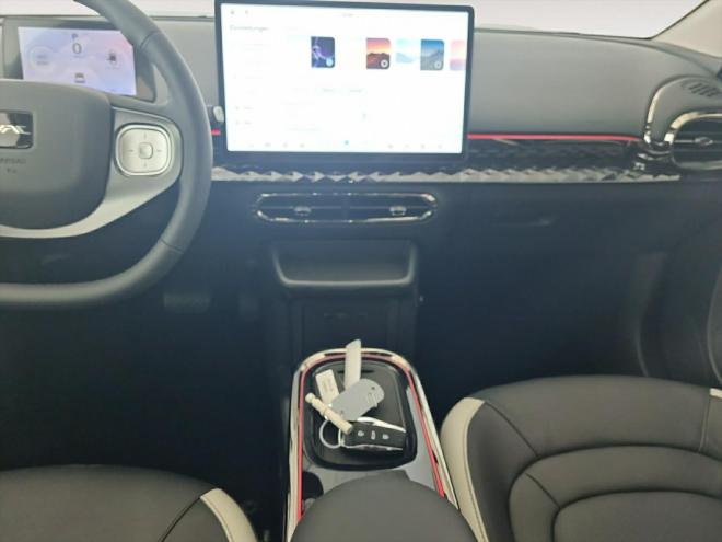Car gallery image