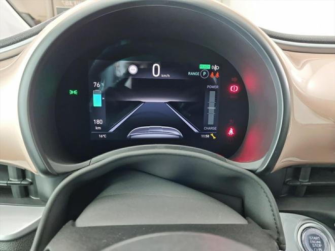Car gallery image