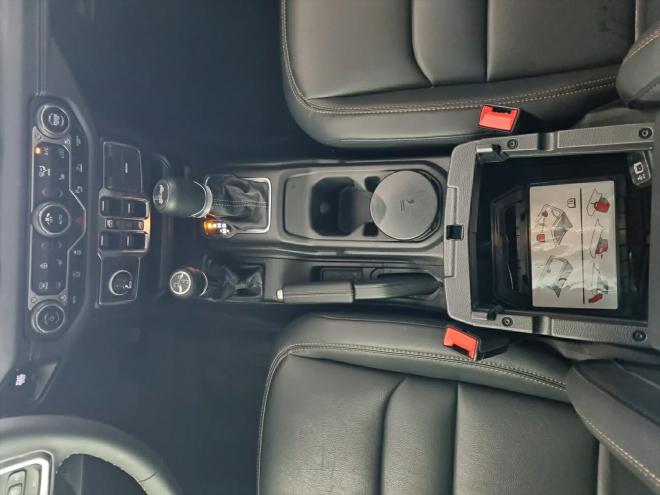 Car gallery image