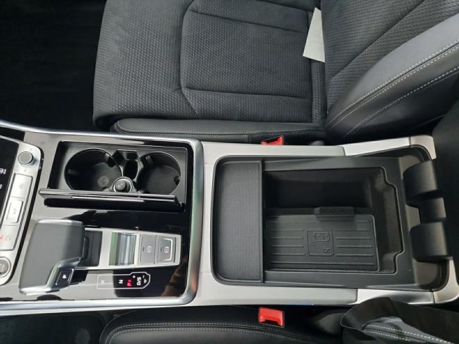 Car gallery image