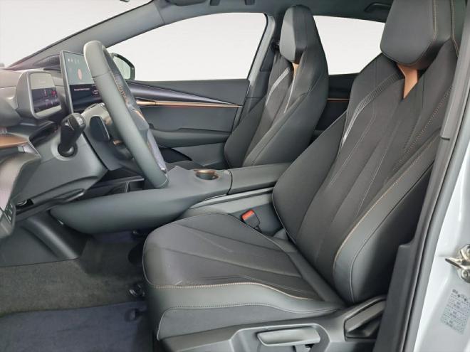 Car gallery image