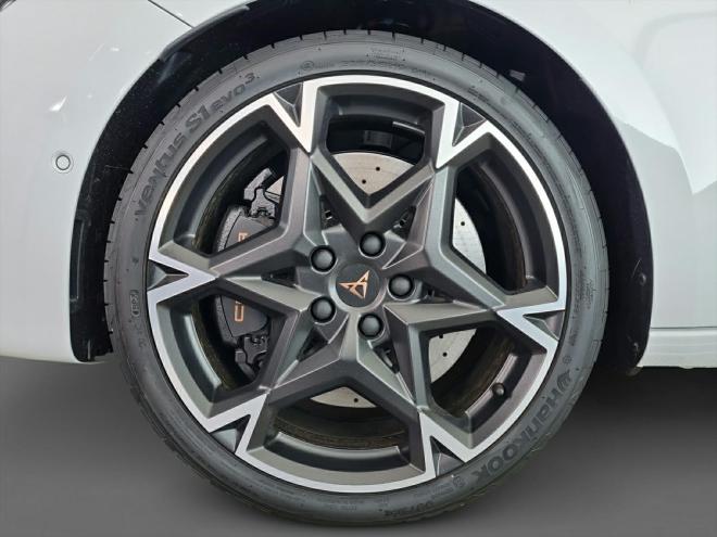 Car gallery image