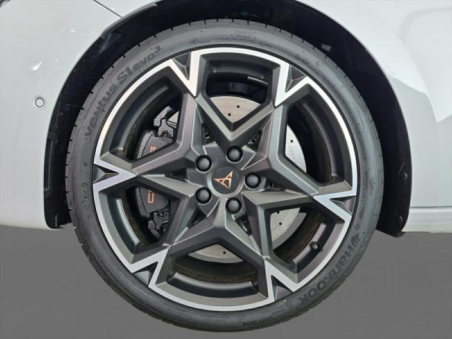 Car gallery image