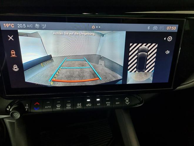 Car gallery image