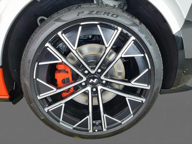 Car gallery image
