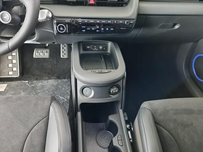 Car gallery image