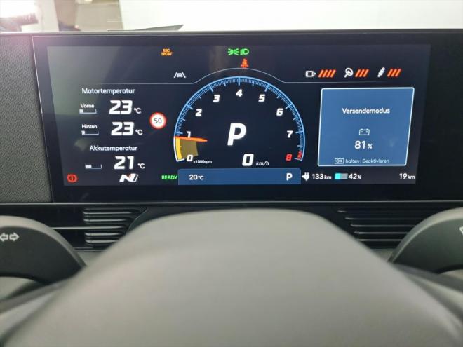 Car gallery image