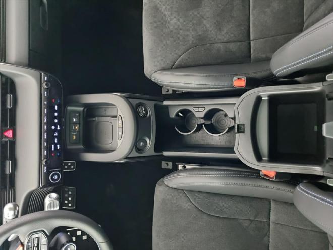 Car gallery image