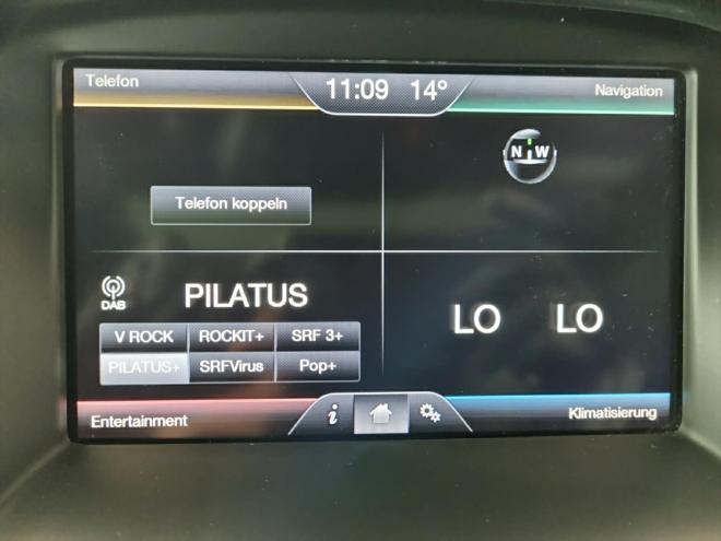 Car gallery image