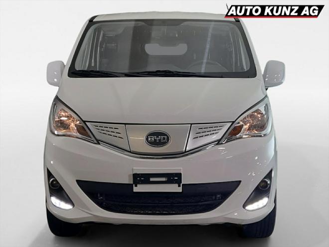Car gallery image