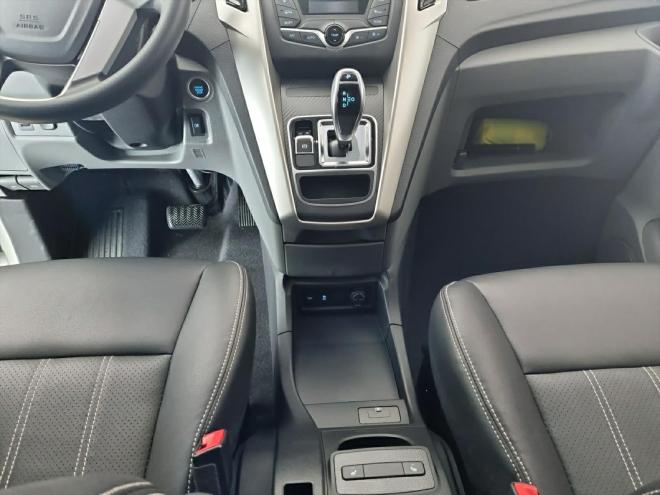 Car gallery image