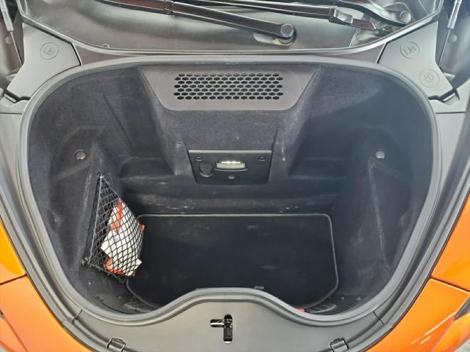 Car gallery image