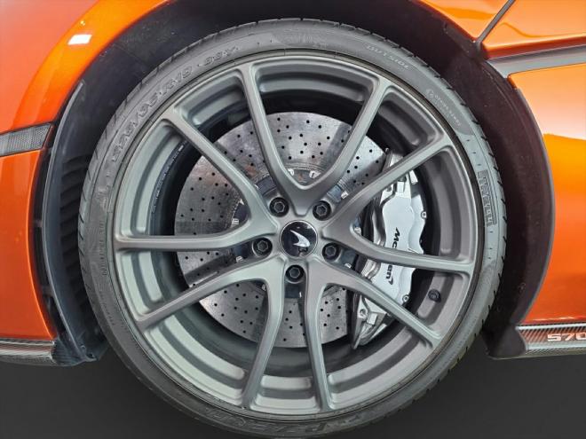 Car gallery image