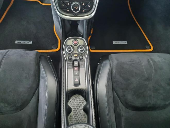 Car gallery image