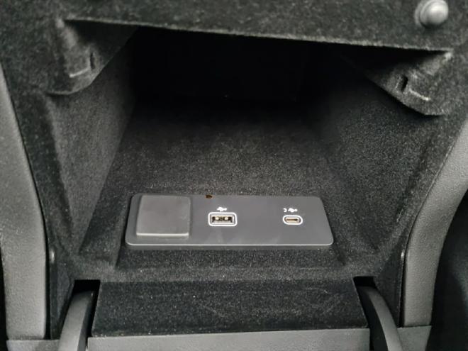 Car gallery image