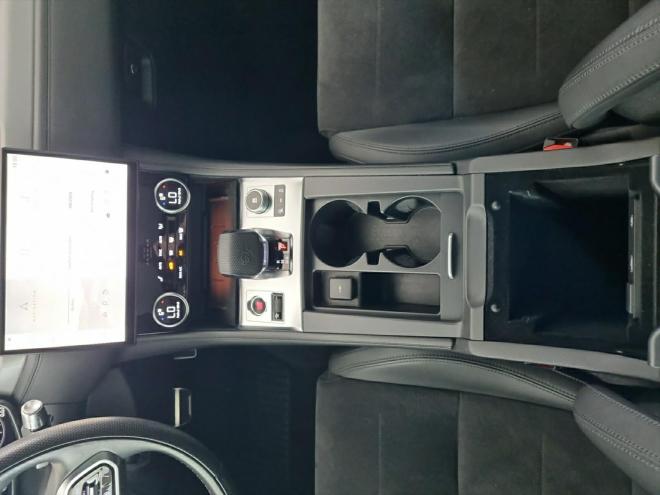 Car gallery image