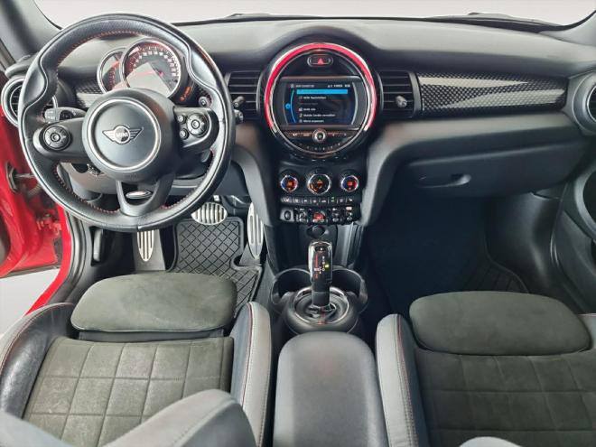 Car gallery image