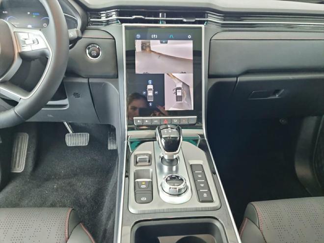Car gallery image