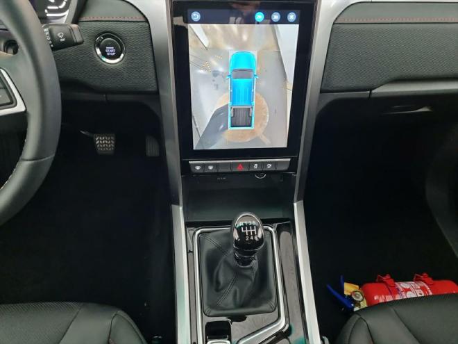 Car gallery image