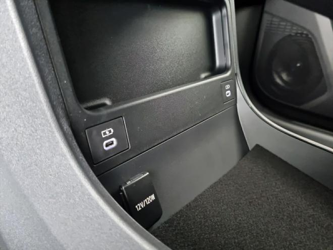 Car gallery image