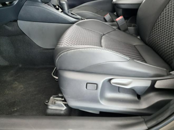 Car gallery image