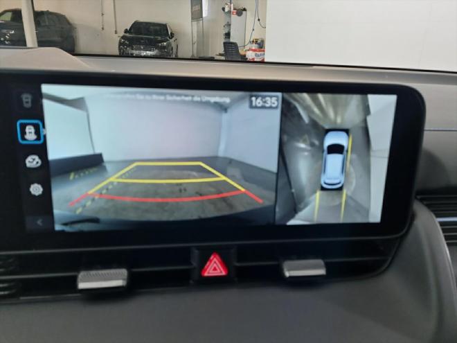 Car gallery image
