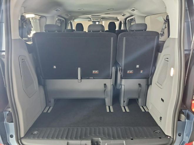 Car gallery image
