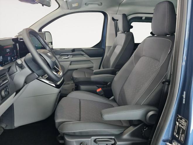 Car gallery image