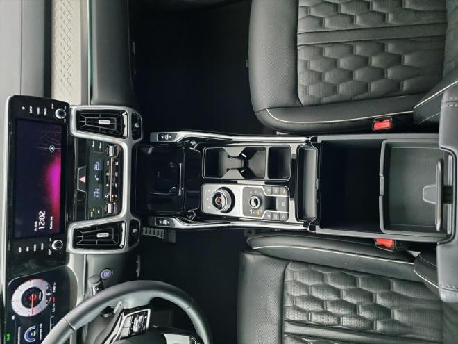 Car gallery image