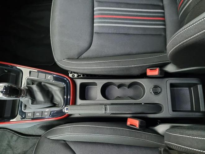 Car gallery image