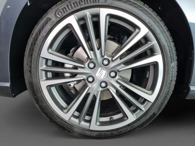 Car gallery image