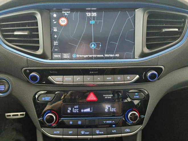Car gallery image