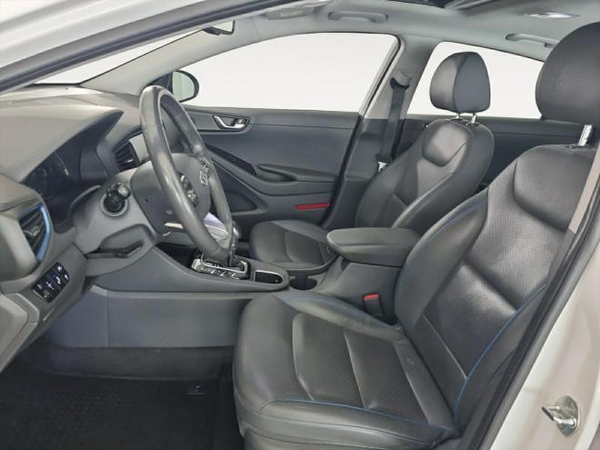Car gallery image