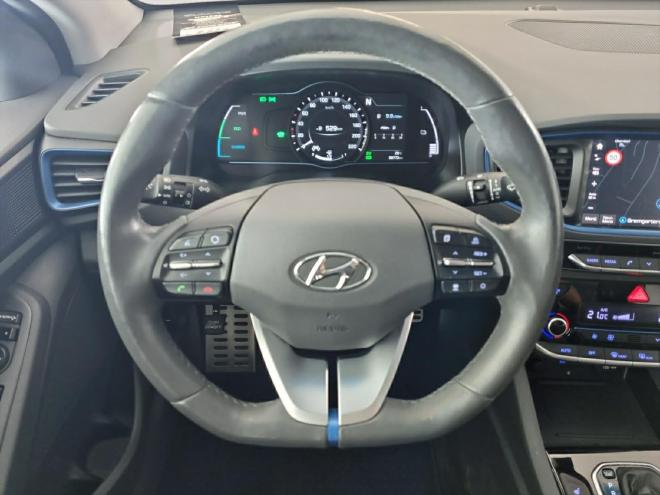 Car gallery image
