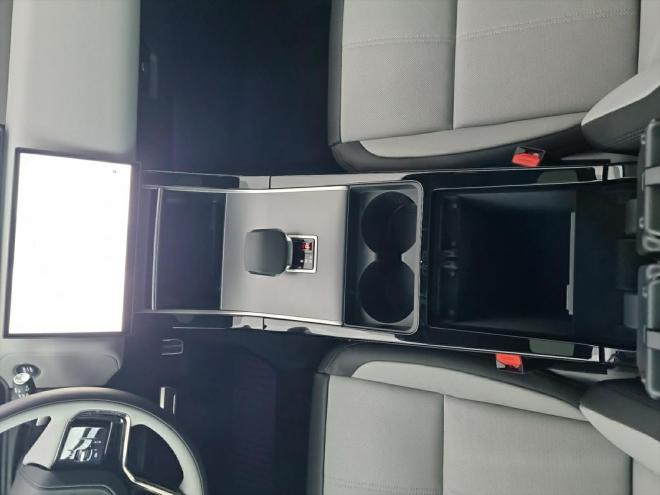Car gallery image