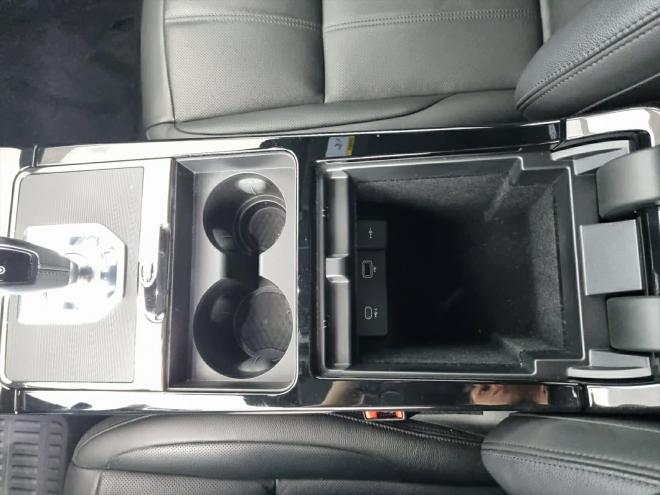 Car gallery image