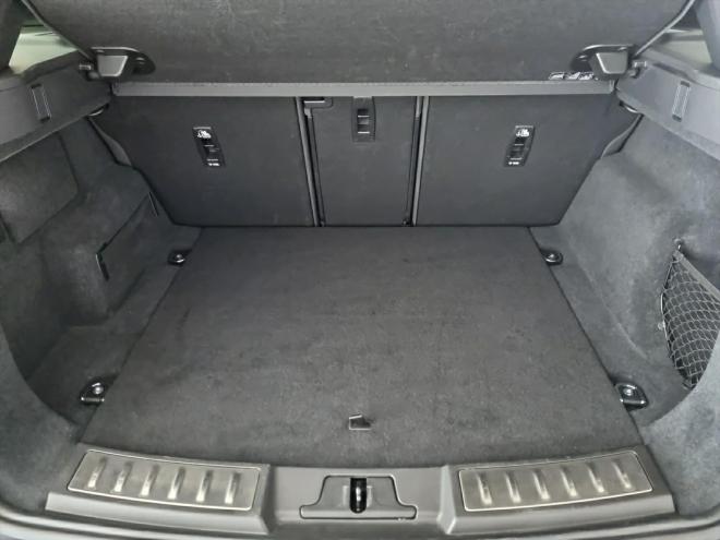 Car gallery image