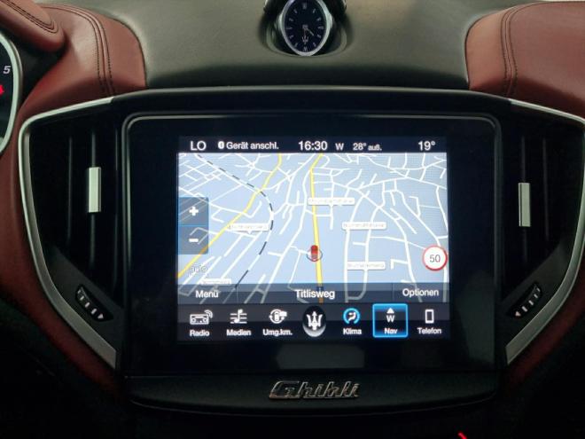 Car gallery image
