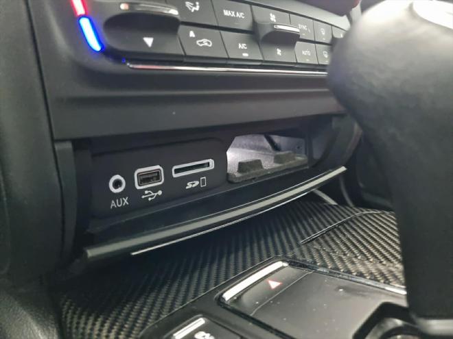 Car gallery image
