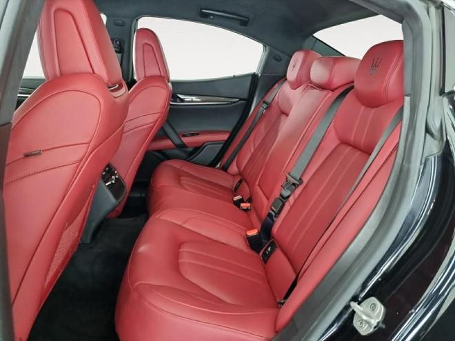 Car gallery image