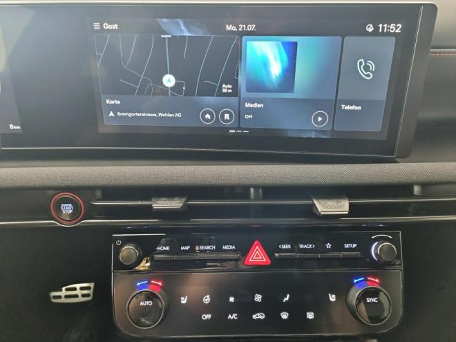 Car gallery image