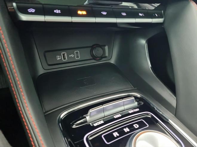 Car gallery image